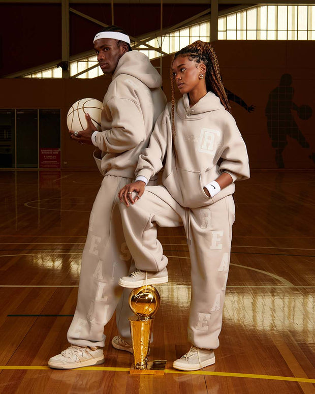 REALISM GRANDSTAND HOODIE SANDSTONE
